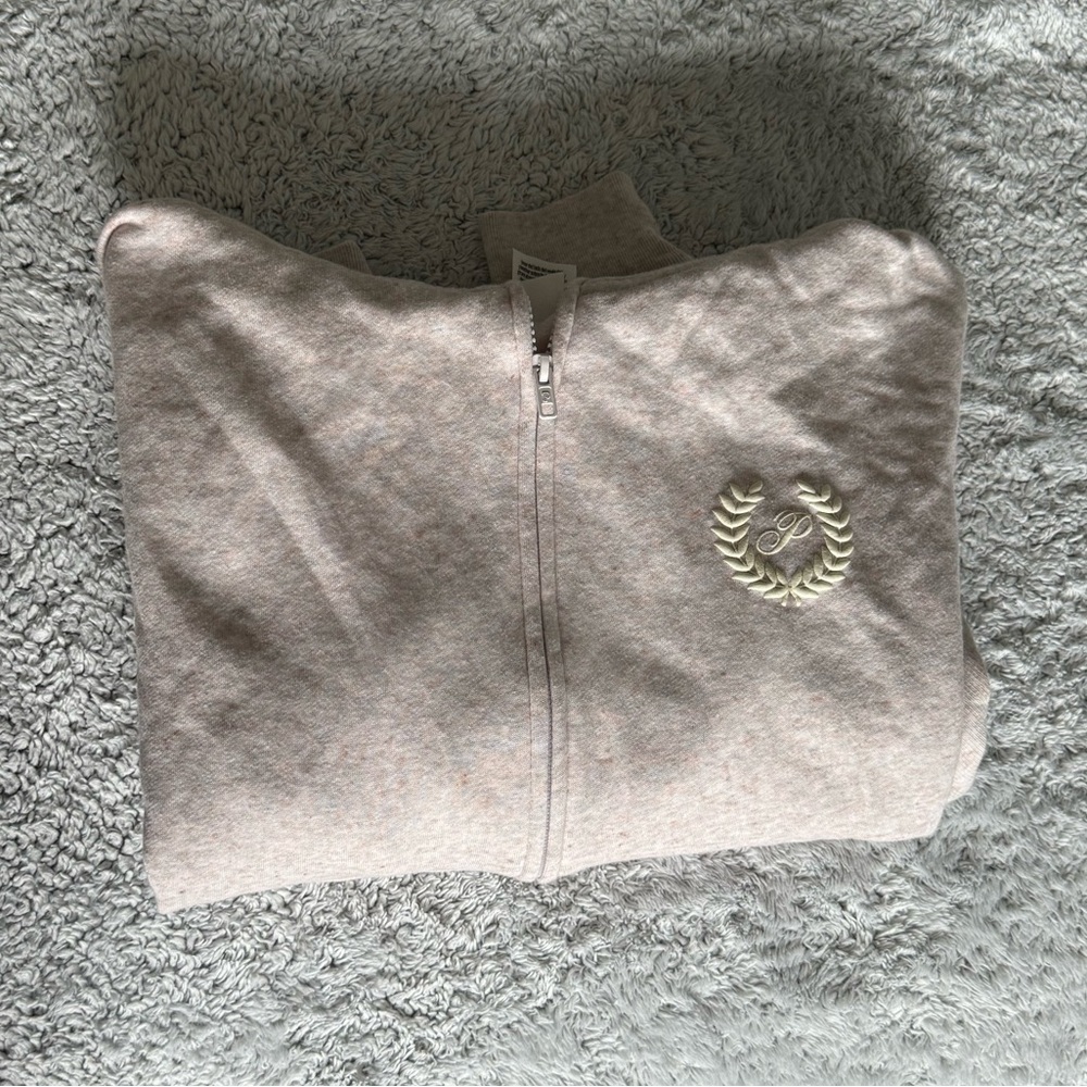 PINK VS Zip Up! - Picture 2 of 5